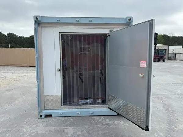 Used Shipping Containers / 20FT WALK-IN COOLERS AND FREEZERS - Image 5