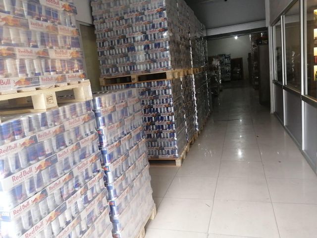 Red Bull Energy Drinks Net Weight 0.33 L Delivery Form Other, pallets, trays Features No Added Sugar, No Artificial Flavors, No Preservatives, Organic - Image 4