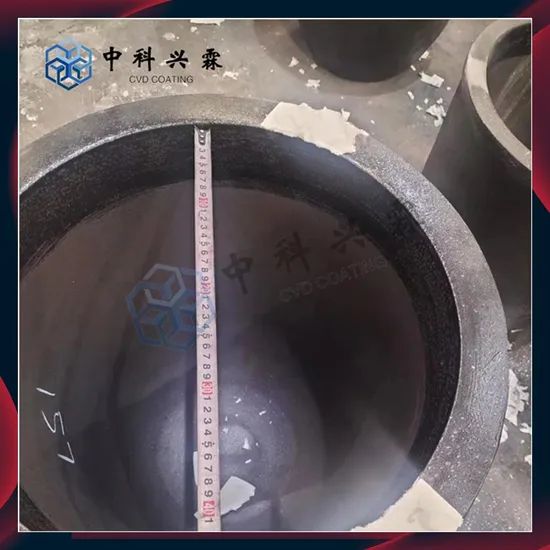 Premium Graphite Crucible with Durable Quartz Sleeve for Melting - Image 1