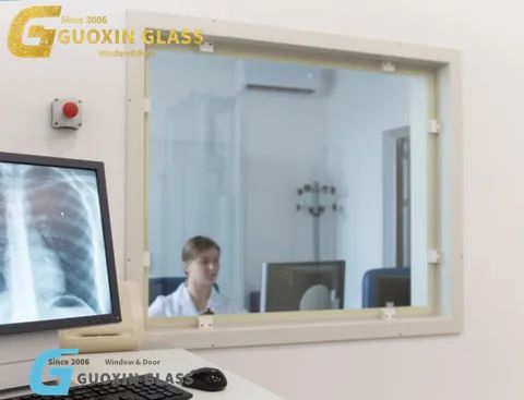 Premium Radiology Safety Glasses for Enhanced Patient Protection - Image 3