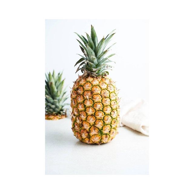 Bulk supply of Fresh Pineapples available for wholesale fruit distributors - Image 3
