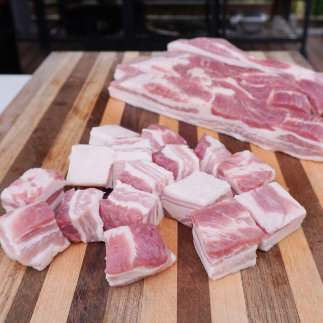 Wholesale Frozen Pork Hind Hock in Box Bulk Supply for Supermarkets and Distributors - Image 5