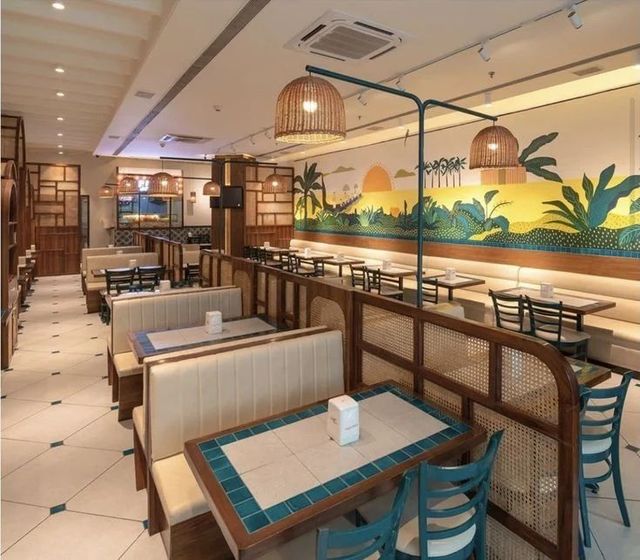 Bar And Restaurant Interior Services - Image 2