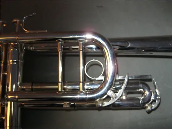 Middle Level C Key Trumpet (CTR-245S) / C Key Trumpet Origin China Color Silver Kind Trumpet Trademark CANEX Age - Image 4