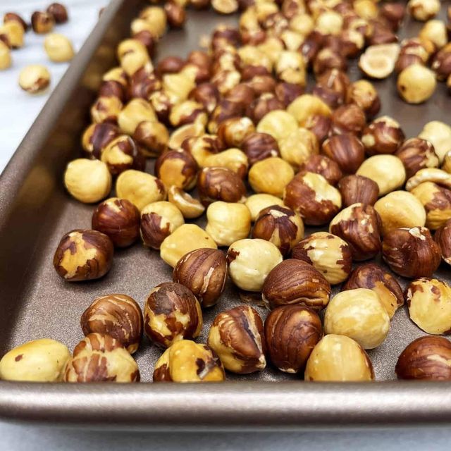 Natural Brown Hazelnuts Wholesale Fresh Hazelnuts For International Food Processing Industry And Premium Nut Supply - Image 3