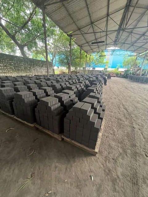 Fly Ash Bricks Color Grey Size 9x4x3 Inch Location Chennai Shape Rectangular Usage/Application Side - Image 1