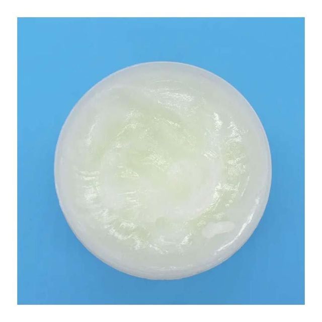 High Quality Petroleum Jelly Bulk Supply Cosmetic Grade Delivery Form Bottles - Image 4