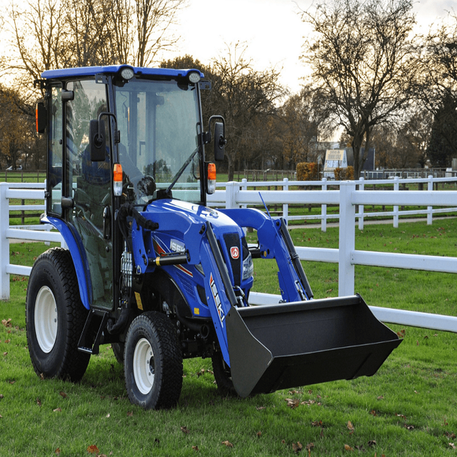 Compact Tractor 25HP Diesel Engine Agricultural Farm Tractor With Front Loader  For Sale - Image 3