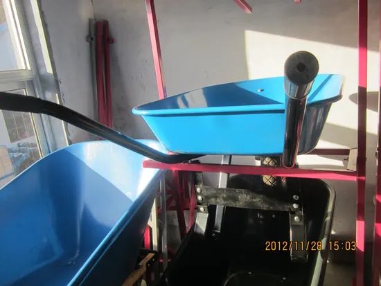 Wheel Barrow (WB7406) Weight OEM Usage Tools Trademark OEM Wheel Amount 1 Material Steel Style Unfolding Model NO. WB7406 - Image 4