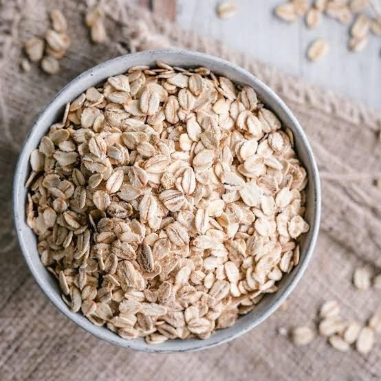 Rolled Oats Fat 6–8% Ash ≤ 2% Impurities Nil Protein 11–14% Moisture ≤ 12.0% Crude Fiber 8–10% E. Coli <10 Cfu/g Broken Flakes ≤ - Image 1