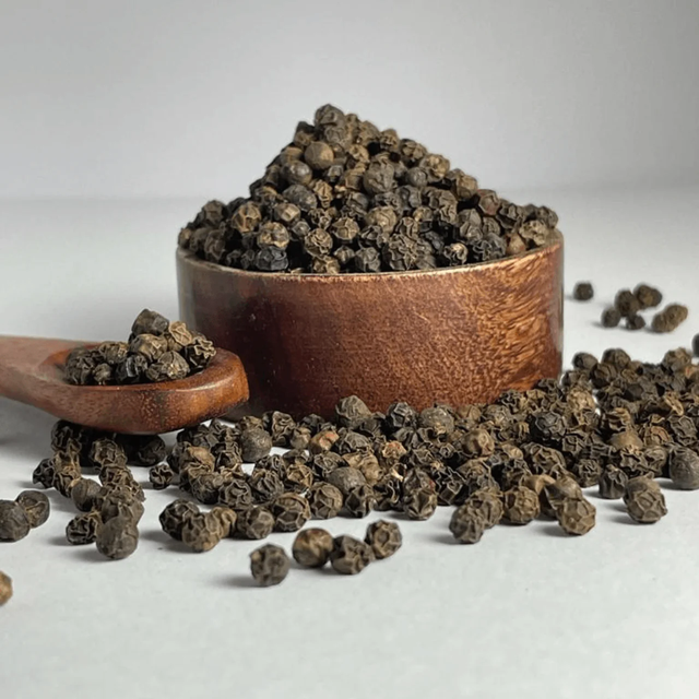 Premium Whole Black Pepper Dried Raw Spice 500g 550g Strong Flavor Fresh Kitchen Ingredient For Home And Restaurant Use - Image 5