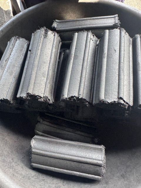 coco charcoal - Image 1