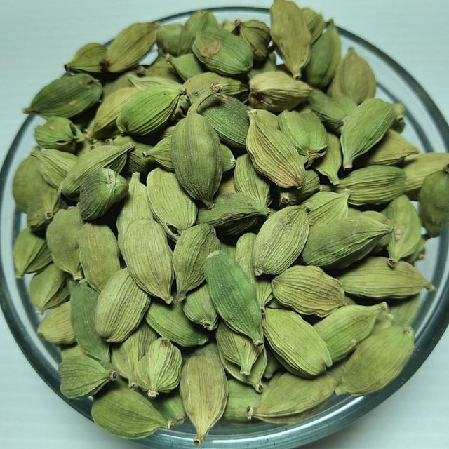 High Quality Dried Green Cardamom Supplied In Custom Packaging From Trusted Farms For International Wholesale - Image 4