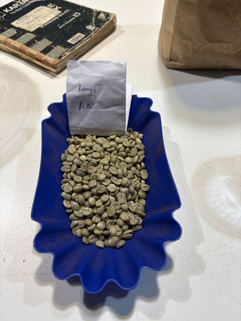 Arabica Beans Kenya AA - Image 1