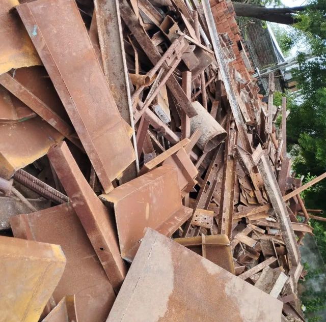 HMS 1&2 Heavy Melting Steel Scrap Metal for Recycling and Steel Manufacturing available in bulk - Image 2