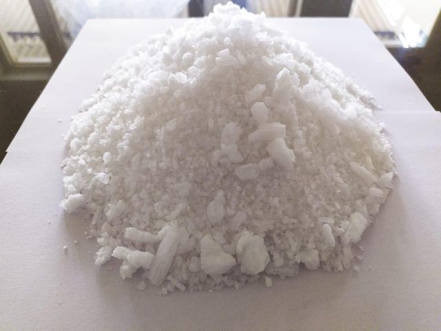 Premium grade potassium nitrate granule with uniform particle size for agricultural supply - Image 1
