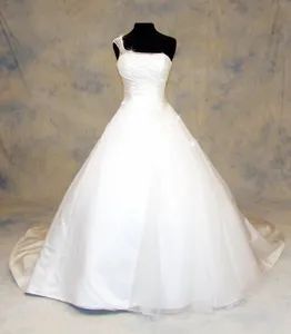 Wedding Dresses 1Y MOQ100 15D - Image 1