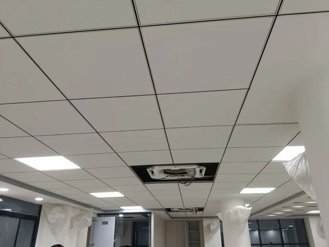 Grid False Ceiling New Installation Service Tile Width 600mm Tile Thickness 6mm Ceiling Type Gypsum Board Area Size Above 2000 sq - Image 2