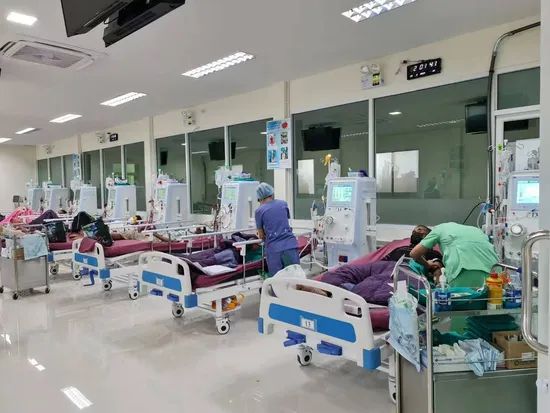Extracorporeal Circulation Hemodialysis Machine - Image 4