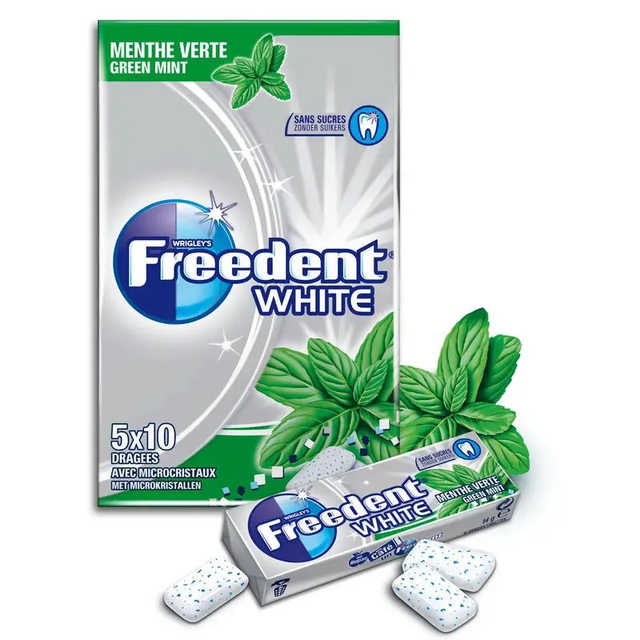 Freedent White Sugar-Free Spearmint Chewing Gum - Image 1