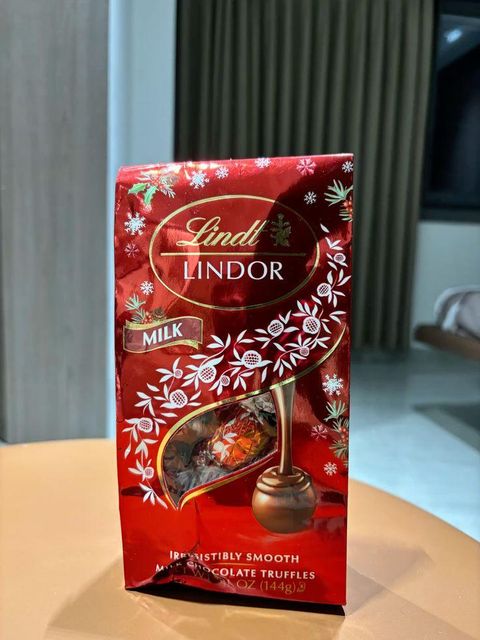 Exclusive Lindt Chocolate Gourmet Sweet Collection Rich Cocoa Flavor Excellent Quality Wholesale Price Premium Candy - Image 4