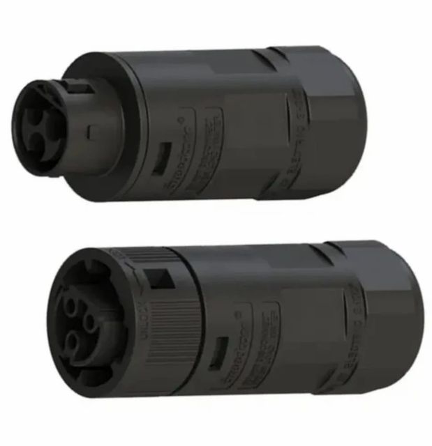 25 AMP 3 PIN  INDUSTRIAL PLUG MCB Protected Yes Current Rating 25A IP Rating IP65/IP67 Interlock Facility Yes Country of Origin Made in - Image 3