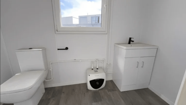 24ft x 9ft Site Office with Toilet – Sales Office / Marketing Suite / Portable Site Cabin - Image 2