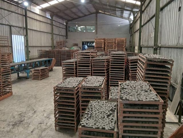 ♻️ PREMIUM HARDWOOD CHARCOAL / BIOCHAR — BULK SUPPLY AVAILABLE - Image 4