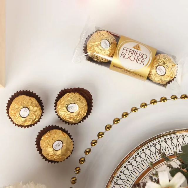 Authentic Feerrero Rocher Chocolate Golden Balls Two Three Six Pieces Bulk Factory Direct Sales and Wholesale - Image 3