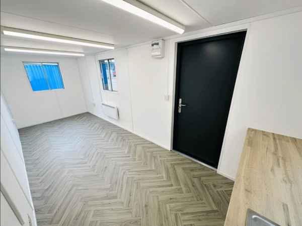 21ft x 8ft Office / Canteen Cabin – Refurbished Anti-Vandal Portable Building - Image 4