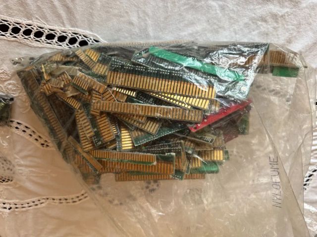 High Value Ram Finger Scrap Clean Metal Pieces Suitable For Foundries Recycling Plants And Industrial Processing Needs - Image 3