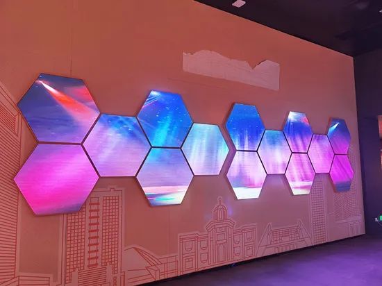 Creative LED Display Modules Indoor Outdoor P6 Fixed Installation Triangle LED Screen - Image 4
