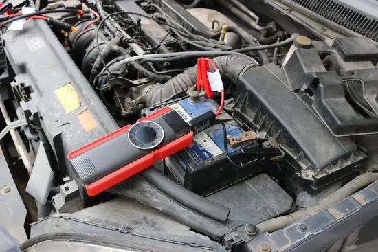 8000mAh Multi-Function Jump Starter for Car Pump (49220057) Weight 800g Capacity 8000mAh Output Voltage 5V Peak Current - Image 5