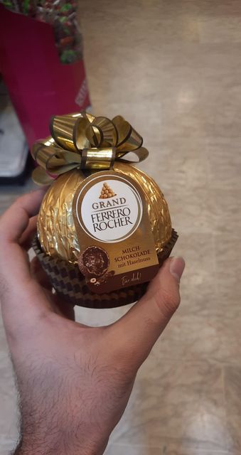 Tasty Ferrero Grand Rocher Luxury Chocolate Gift Rich Premium Flavor Perfect Sweet Choice for Every Memorable Moment - Image 4
