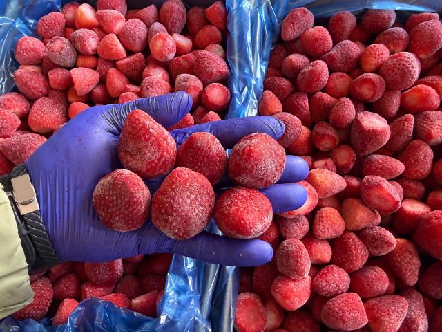Organic IQF Frozen Strawberries Features Organic Fruit Type Strawberry - Image 2