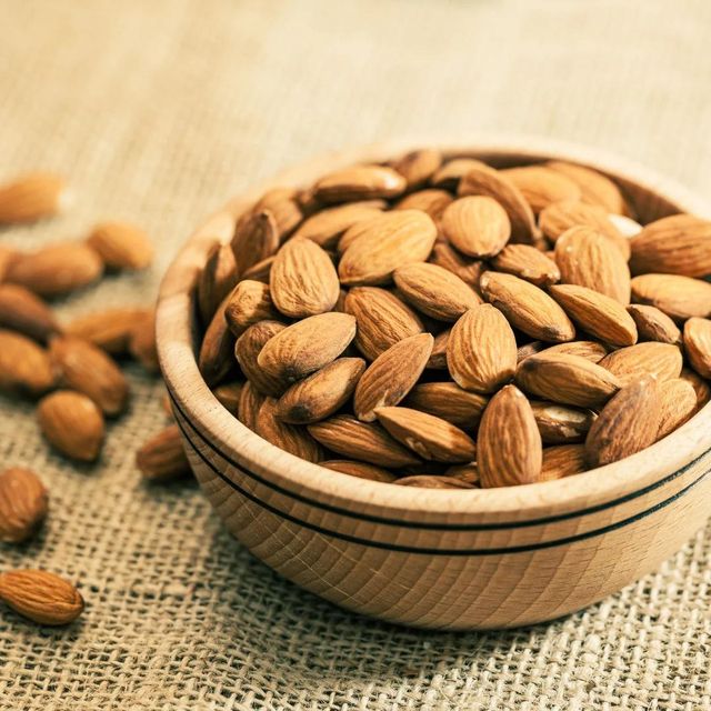 Natural Almond Kernels Offering Rich Flavor Crunchy Texture And Versatile Use For Home Kitchens Cafes - Image 2
