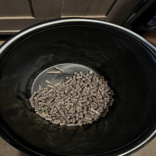 Genuine Hardwood Wood Pellets Built For Consistent Heating Performance And Reliable Fuel Savings Cheap Price - Image 4