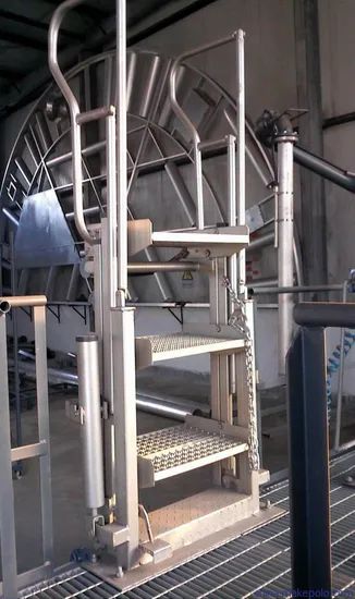 3 Steps Folding Stairs for Machinery Top Maintenance - Image 2