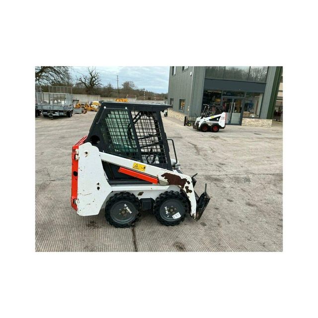 bobcat s76 skid steer loader full specifications features engine power horsepower hydraulic system lift capacity rated operating capacity tipping load fuel efficiency operator comfort cab technology maintenance schedule and price comparison guide - Image 4
