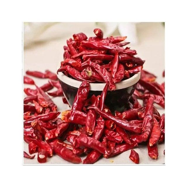 Wholesale Air-Dried Sichuan Lantern Chili Peppers Aromatic Medium-Spicy No Additives 1kg Hot Pot Base Stir Fry Wholesale Air-Dried Sichuan Lantern Chili Peppers Aromatic Medium-Spicy No Additives 1kg Hot Pot Base Stir Fry Bulk Bulk - Image 4