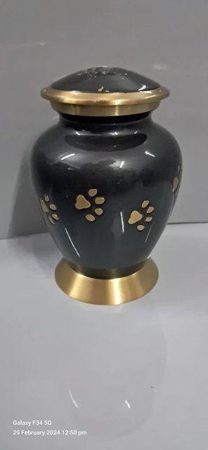 DOV KEEPSAKES PET BRASS CREMATION URNS FOR ASHES. - Image 3