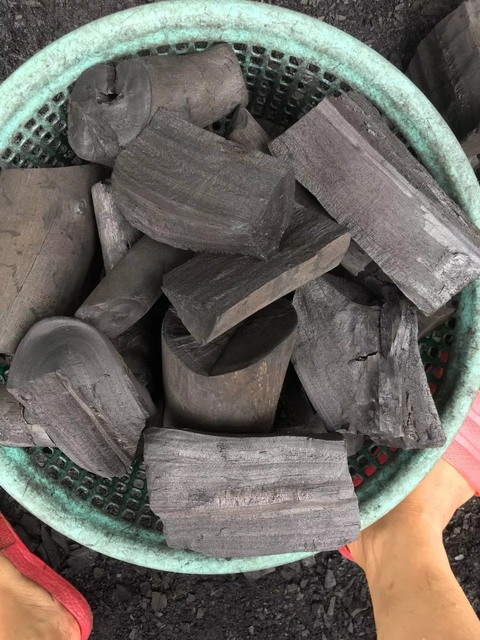 Hardwood Charcoal For Foundry Heating And Thermal Processing Offering Strong Combustion Efficiency And Clean Operation - Image 2