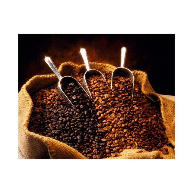 Coffee beans with high crema production ideal for espresso machines delivering smooth texture rich foam strong aroma and excellent taste for professional baristas coffee shops and daily brewing needs - Image 5