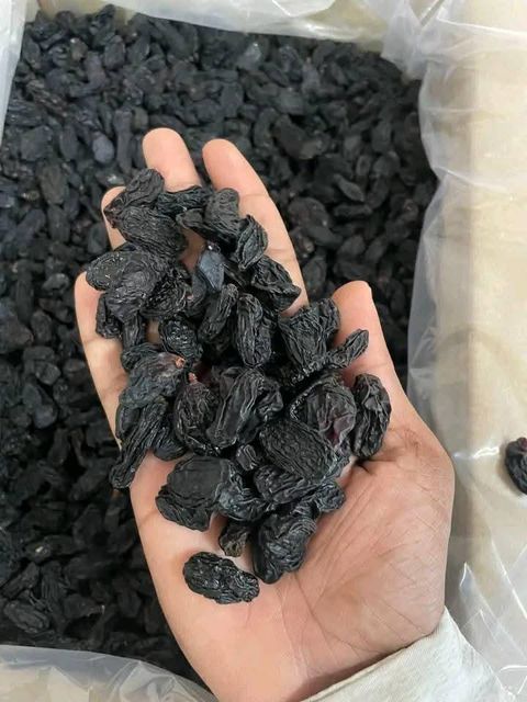 Black Raisins (seedless) - Image 1