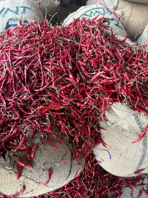 Dry Red Chilli Color Red Length 5-6 Max Flavor High Spicy Breath 0.8-1.3 Max Skin Thickness Thin Loose Seeds 1% Maximum Broken Chilies 2% - Image 3