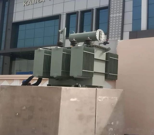 Power Distribution Transformer Voltage 400 V Frequency 50 Hz Windings Copper No Of Phase 3 Phase Cooling Type Oil - Image 1