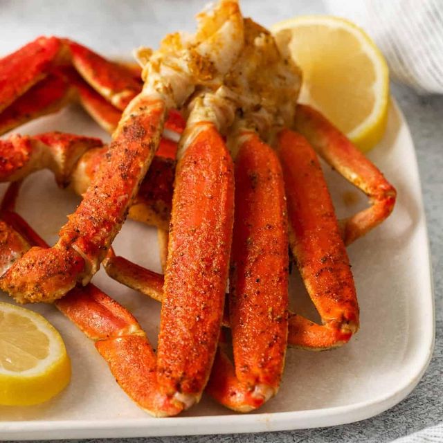 Live King Crab Whole Wild Caught Sweet Firm Meat for Restaurant Supply Best Quality - Image 3