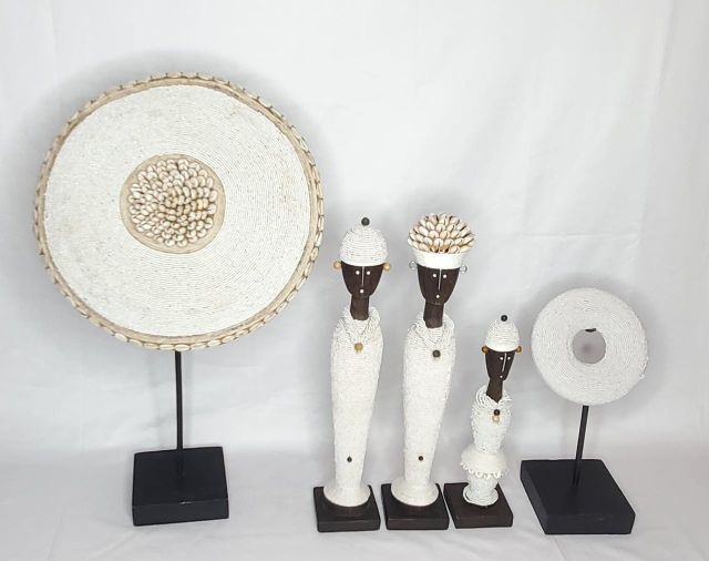 Decorative Primitive Handicrafts Tikar Diameter 30 Cm Technique Artisanal Design Style Primitive Accessories Metal Stand - Image 1