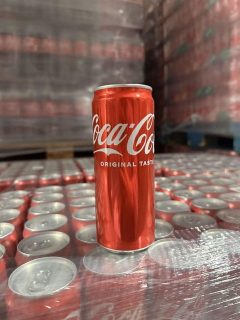 Buy Coca Cola at wholesale prices premium soda choice for large-scale supply - Image 4