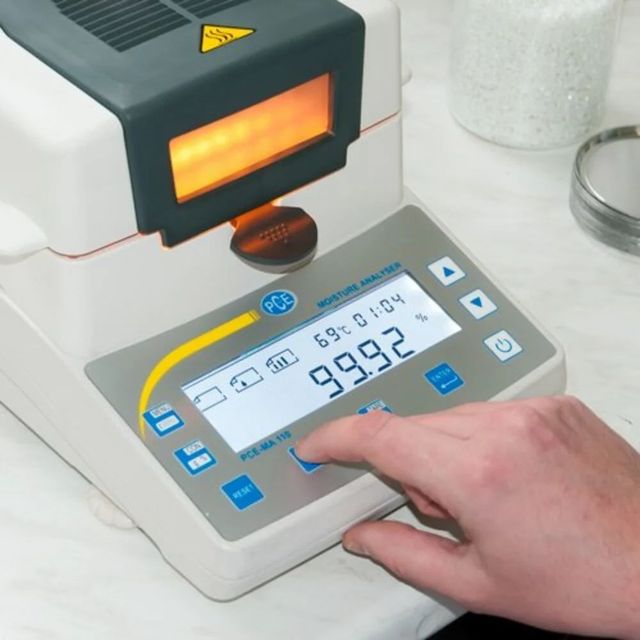 PCE Instruments PCE-MA 100 Absolute Moisture Meter Warranty 1 Year Weighing Range 110 G Power 50 Hz or 110 v Brand PCE - Image 2